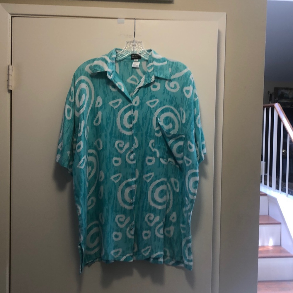 Hawaiian swirly tunic top